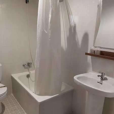 ゲストハウス A Taberna De Gundian 3*