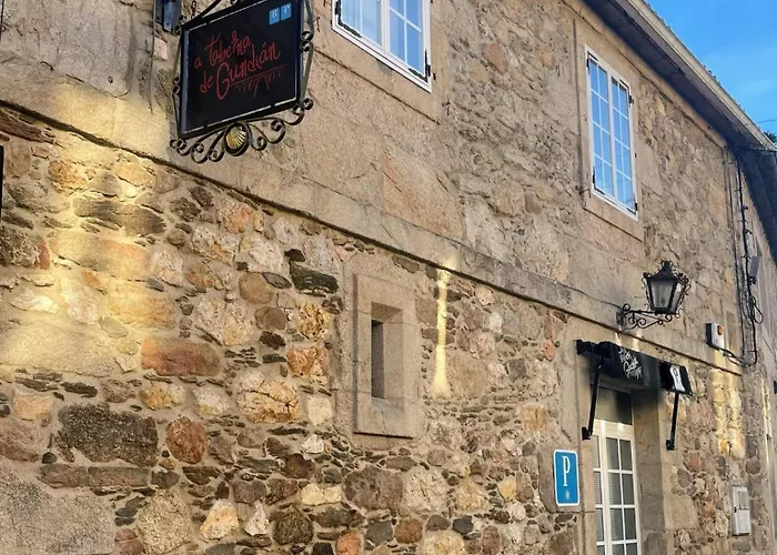 A Taberna De Gundian בית הארחה Vedra