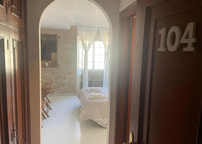 A Taberna De Gundian בית הארחה 3*